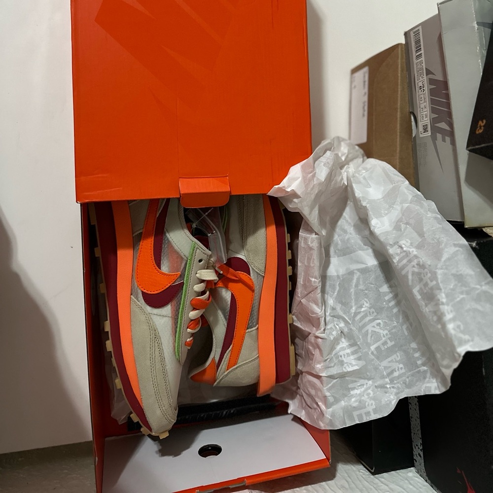 Nike LD Waffle
sacai CLOT Kiss of Death Net Orange Blaze